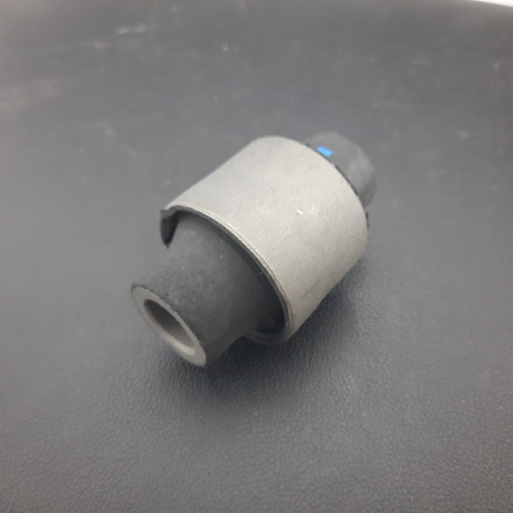 Сайлентблок заднего нижнего рычага Honda Pilot  08 (Febest)