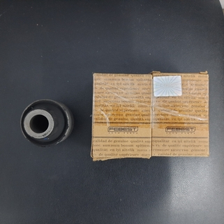 Сайлентблок заднего нижнего рычага Honda Pilot  08 (Febest)